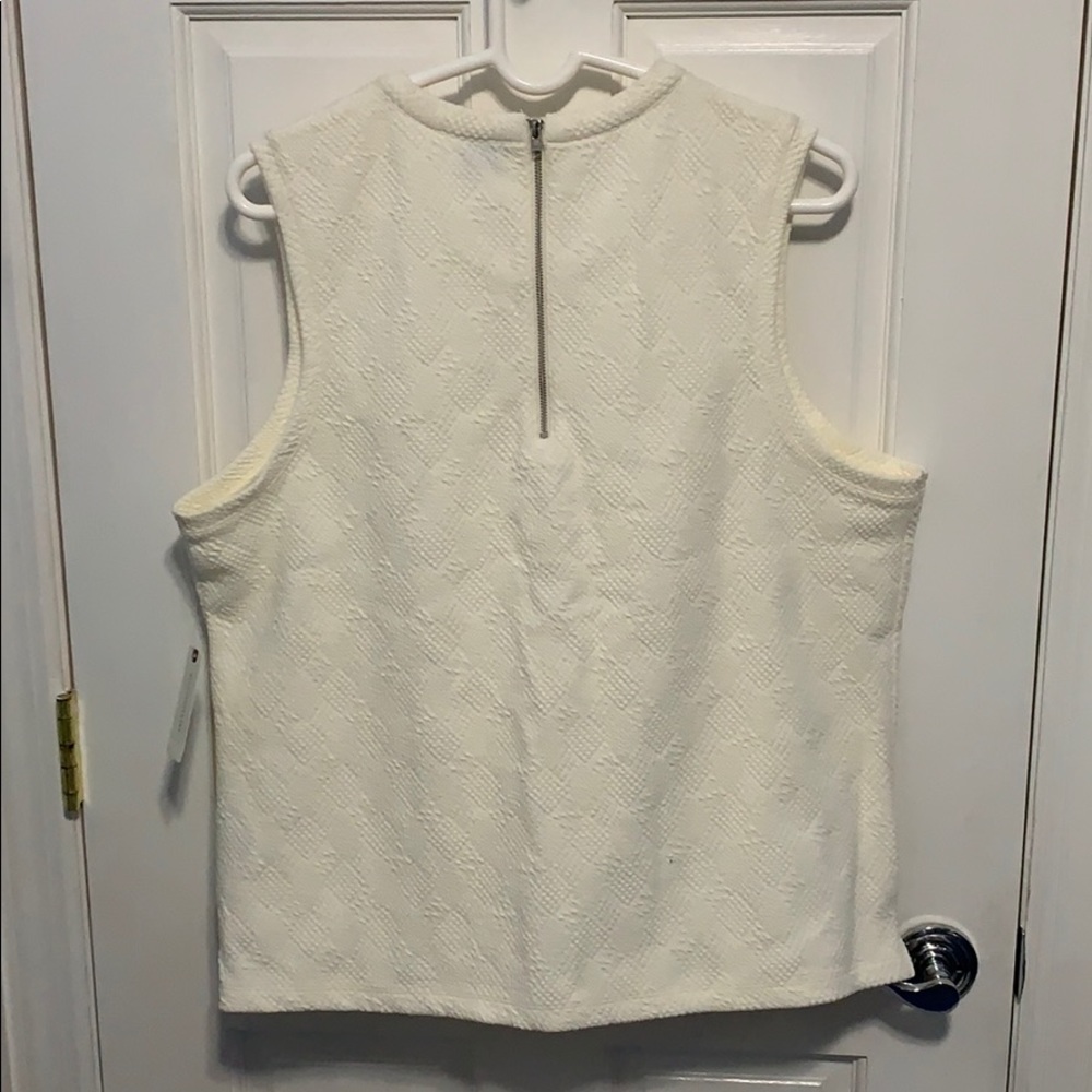 NWT Textured Tank - Picture 2 of 7